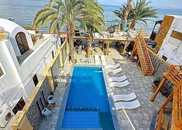 Neom - - - - - - - - - - - Your New In With Private Szálloda
