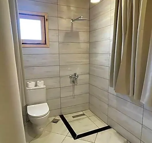 Neom - - - - - - - - - - - Your New In With Private Szálloda