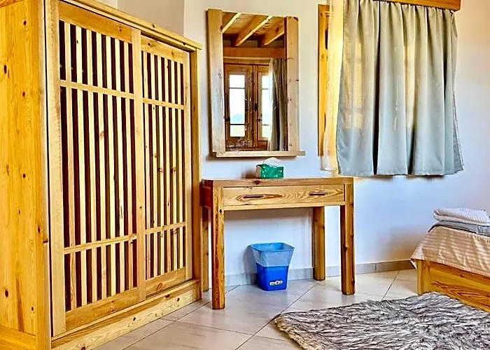Neom - - - - - - - - - - - Your New In With Private Szálloda *