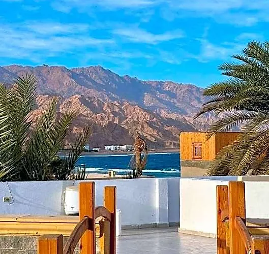 Szálloda Neom - - - - - - - - - - - Your New In With Private *