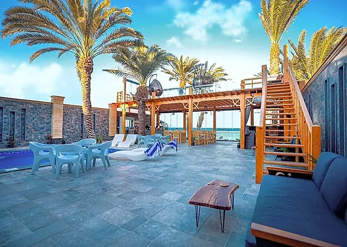 Szálloda Neom - - - - - - - - - - - Your New In With Private