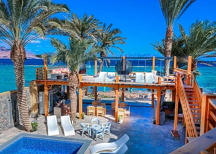 Neom - - - - - - - - - - - Your New In With Private Szálloda