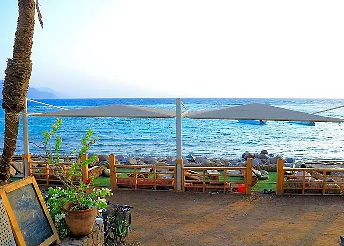 Szálloda Neom - - - - - - - - - - - Your New In With Private *