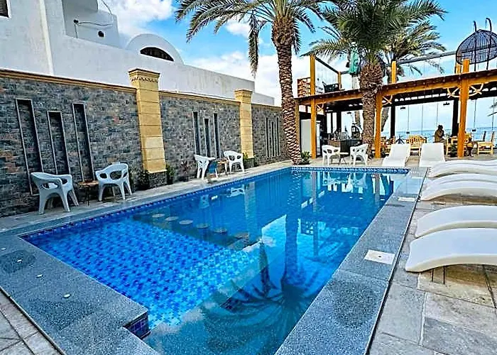 Szálloda Neom - - - - - - - - - - - Your New In With Private *